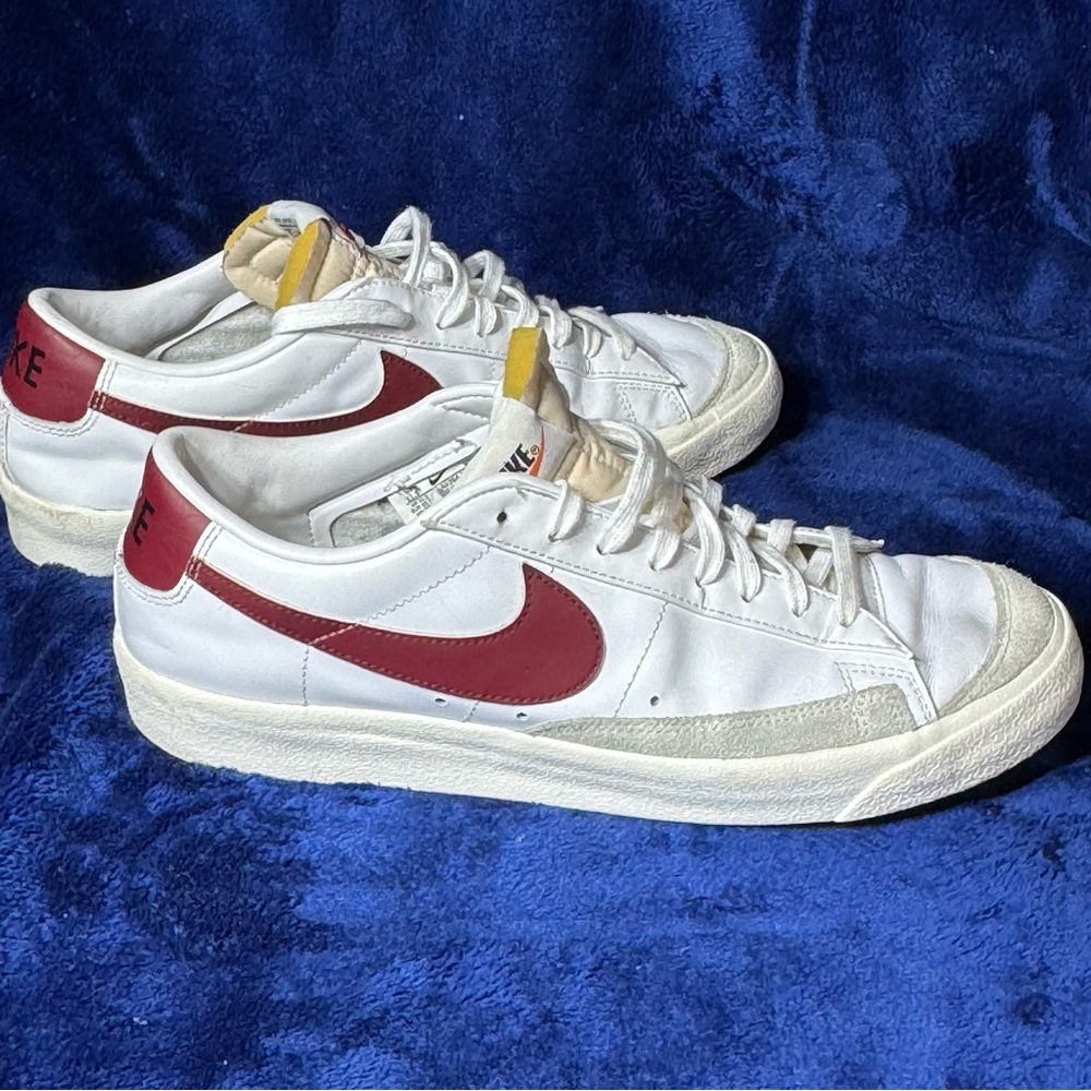 Nike Low 77 Men's Vintage White Burgundy Red Sneakers Size 11.5